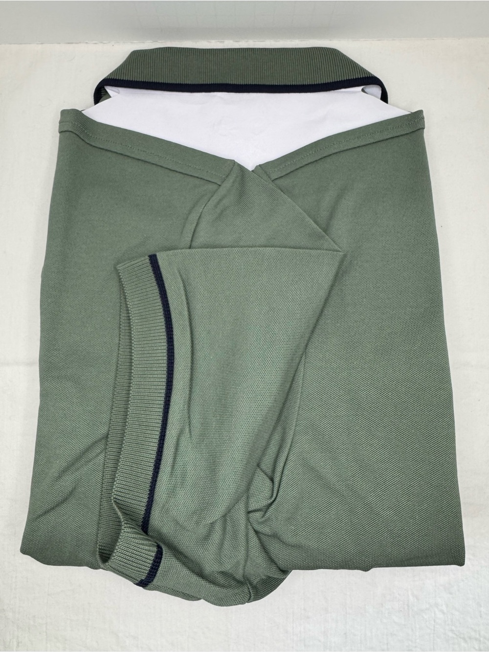 Lacoste Men’s Olive Green Polo with Contrast Navy Trim - Picture 4 of 4